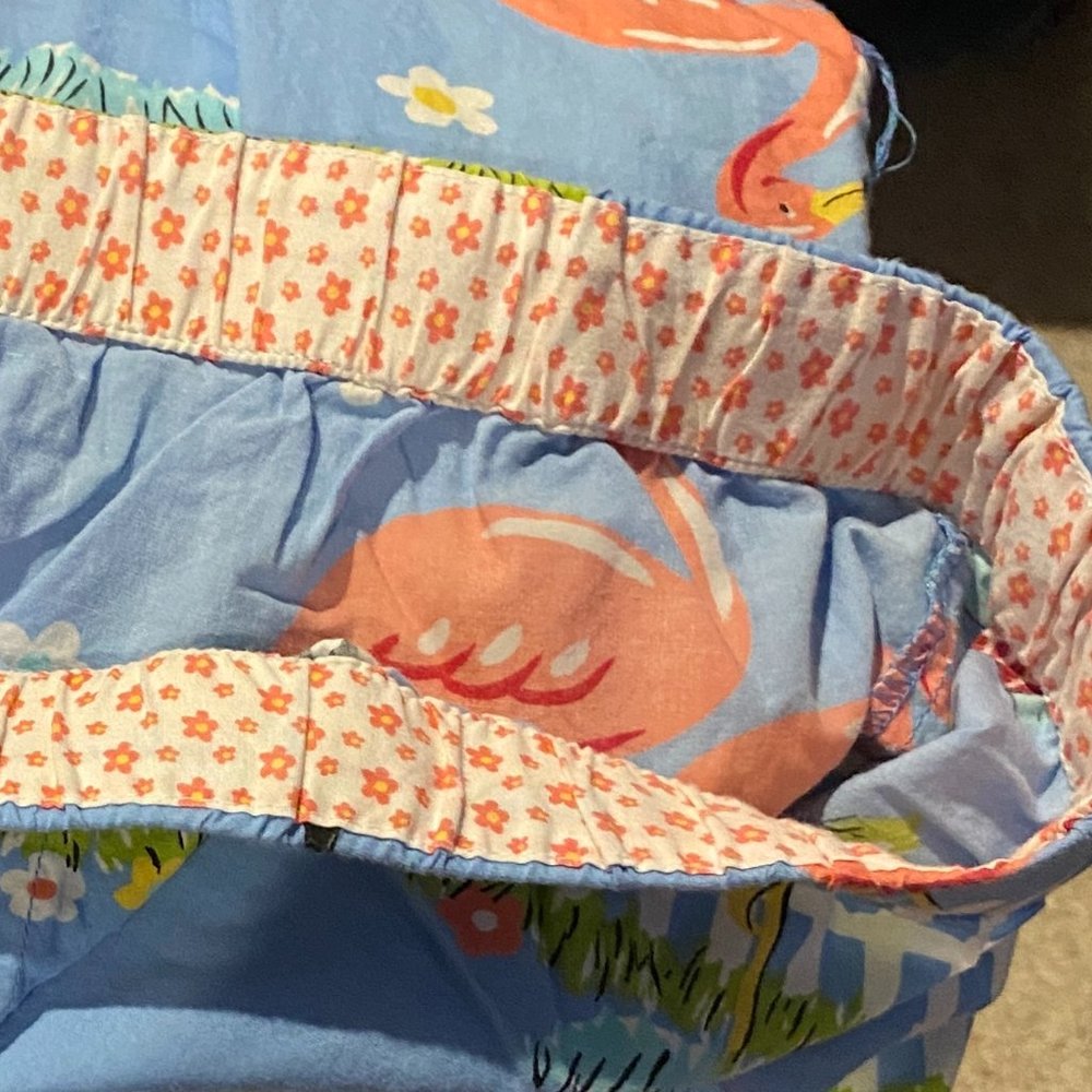 Nick & Nora Flamingo & Mailboxes Graphic Cropped Capr… - Gem